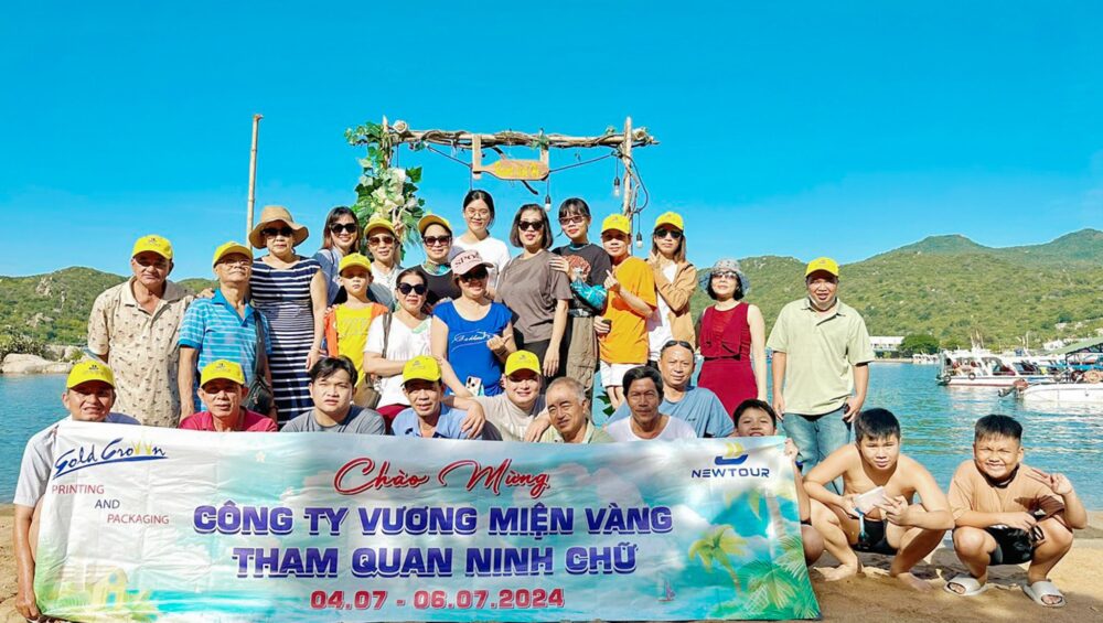 Công ty Vương Miện Vàng tham quan Ninh Chữ- Vĩnh Hy