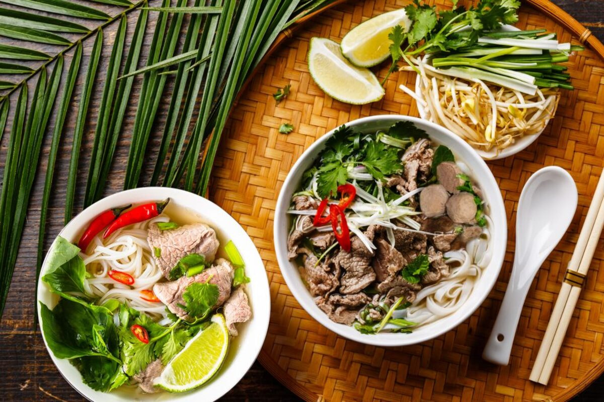 Phở Hà Nội - Món ăn đặc sản nổi tiếng nhất của Việt Nam