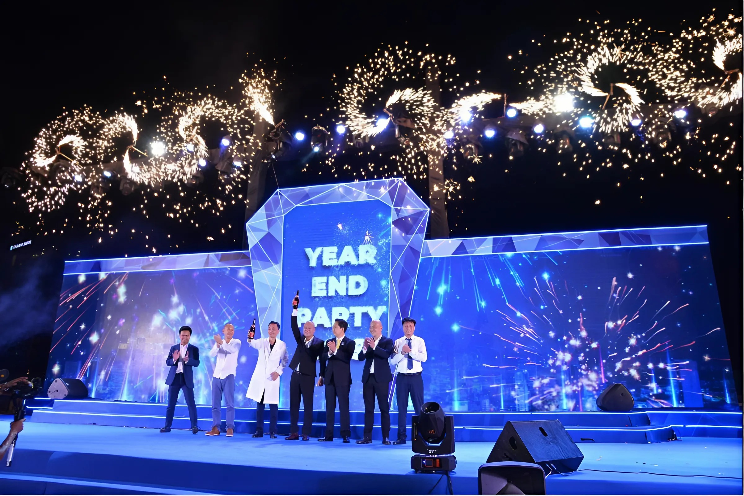 Concept year end party độc đáo