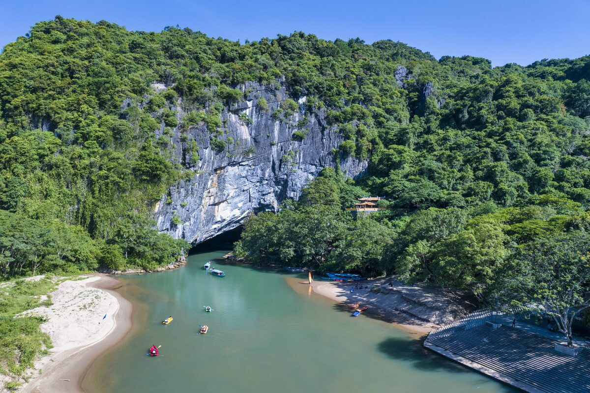 Vườn Quốc gia Phong Nha - Kẻ Bàng là một trong những di sản thiên nhiên thế giới