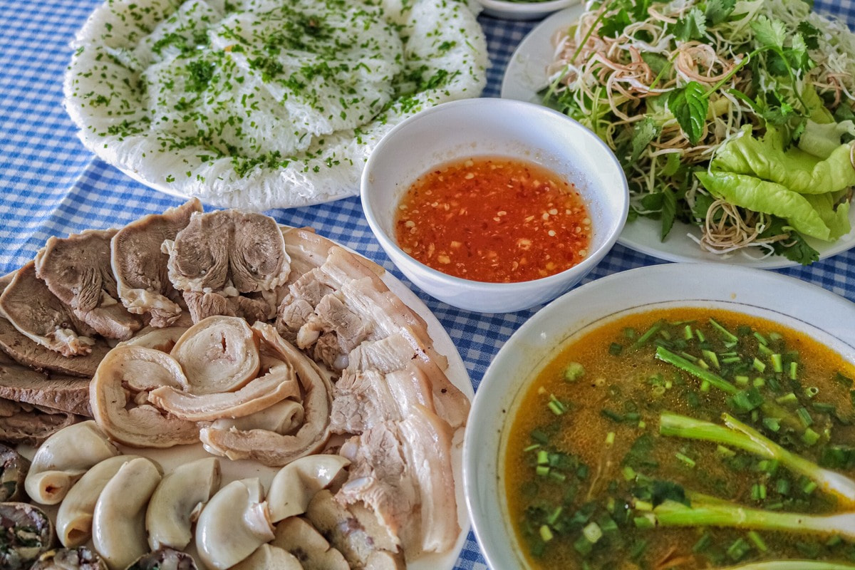 Bánh hỏi cháo lòng Quy Nhơn