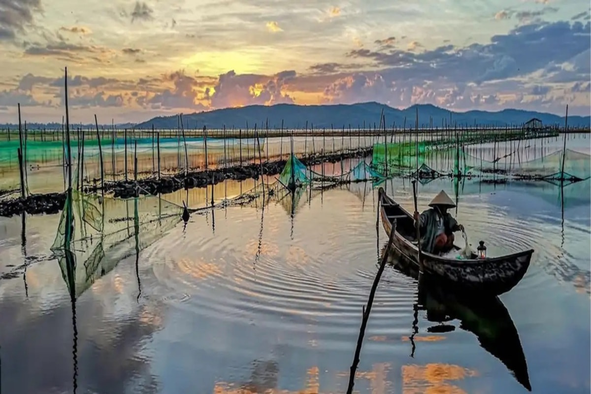 Đầm Ô Loan: Viên ngọc bích giữa lòng Phú Yên, gần Quy Nhơn