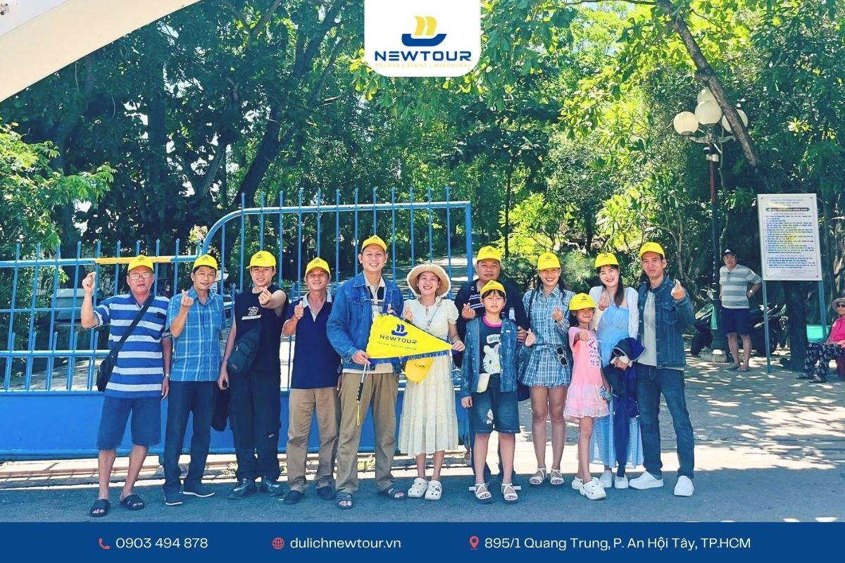  đoàn tham quan Ghềnh Ráng Tiên Sa