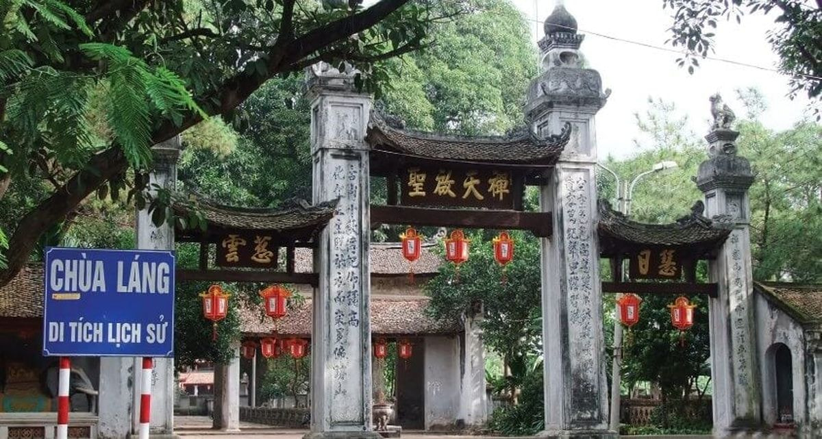 Chùa Láng là một trong những chùa Hà Nội đầy vẻ cổ kính và linh thiêng