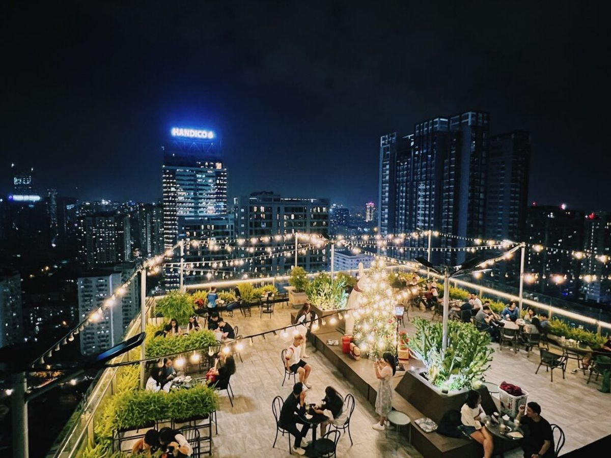 Trill Rooftop Cafe có nhiều góc sống ảo đẹp mắt