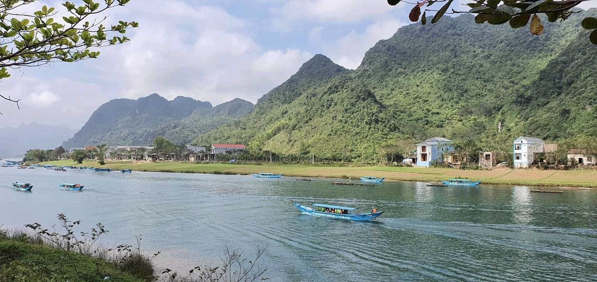 Cần kiểm tra thời tiết của chuyến đi để có sự chuẩn bị chu đáo