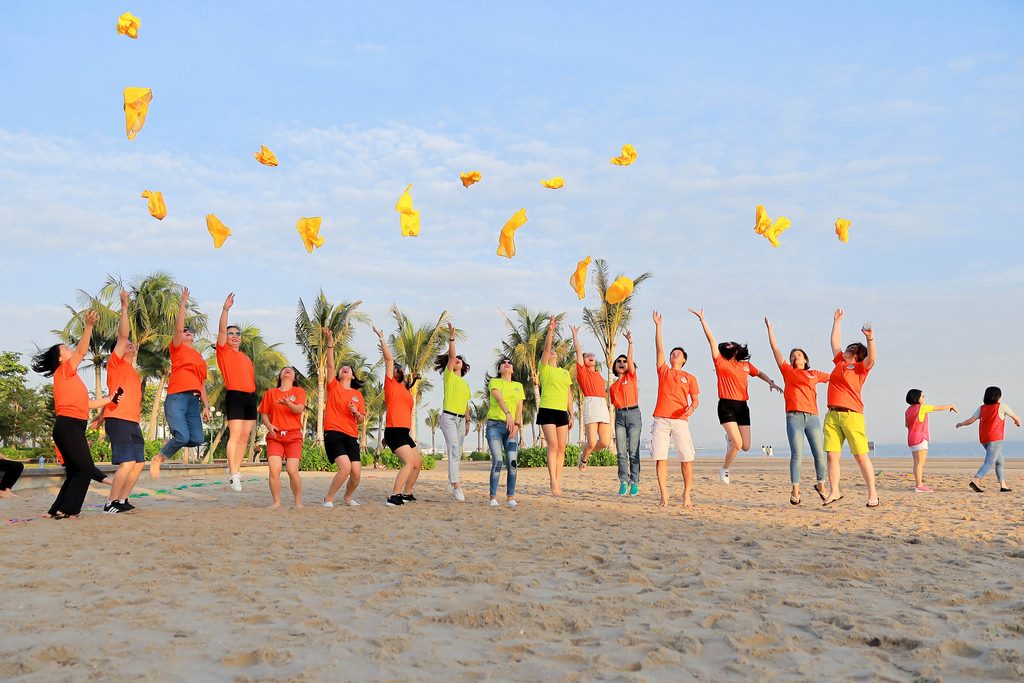 Gợi ý các trò chơi team building vui vẻ, gắn kết