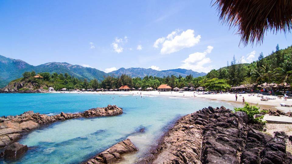 Top 5 bãi biển đẹp nhất tại Nha Trang