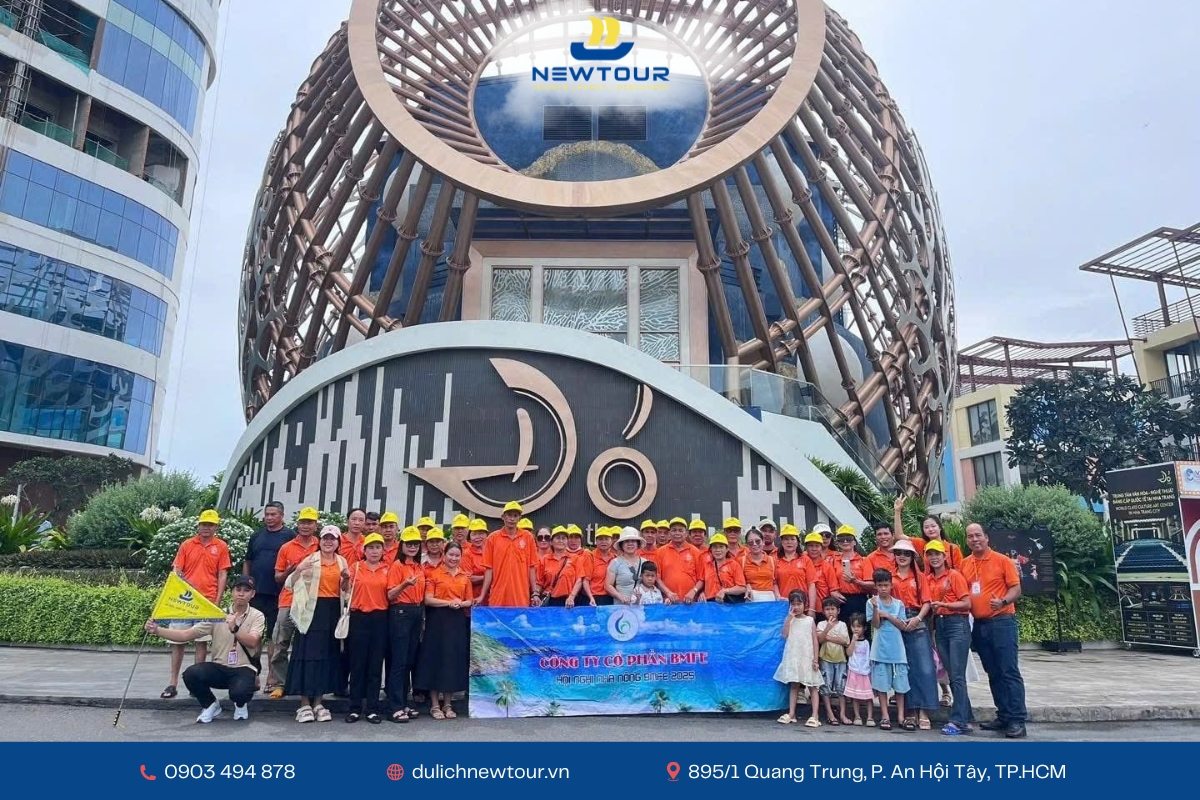 Tham quan nhà hát Đó - Nha Trang